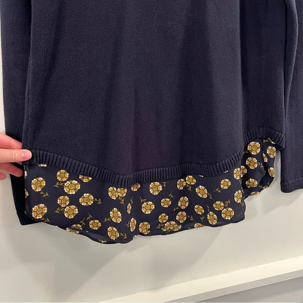 Women’s LOFT Navy Blue Floral Layered Top size XS - Picture 2 of 5